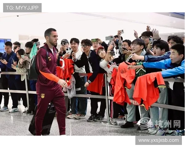 杭州足球队意识争议引发热议球迷与专家观点碰撞激烈